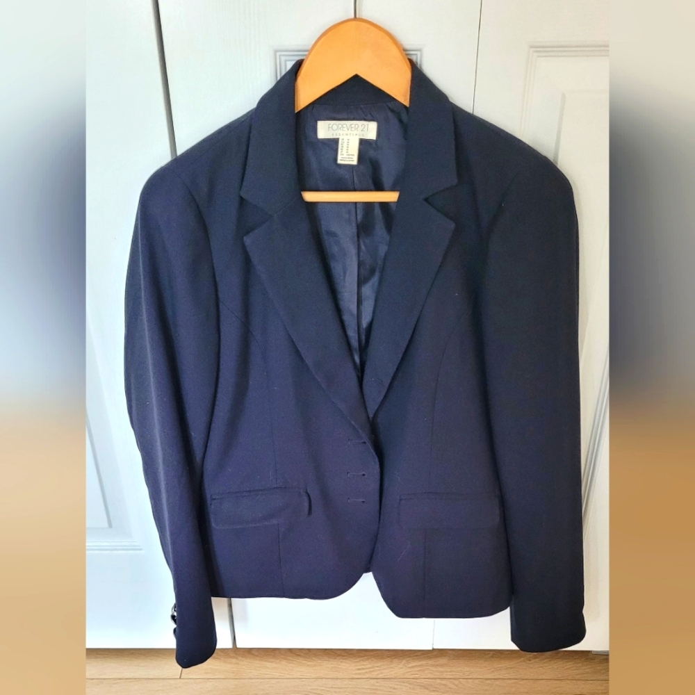 Forever 21 navy blazer. Size Medium.